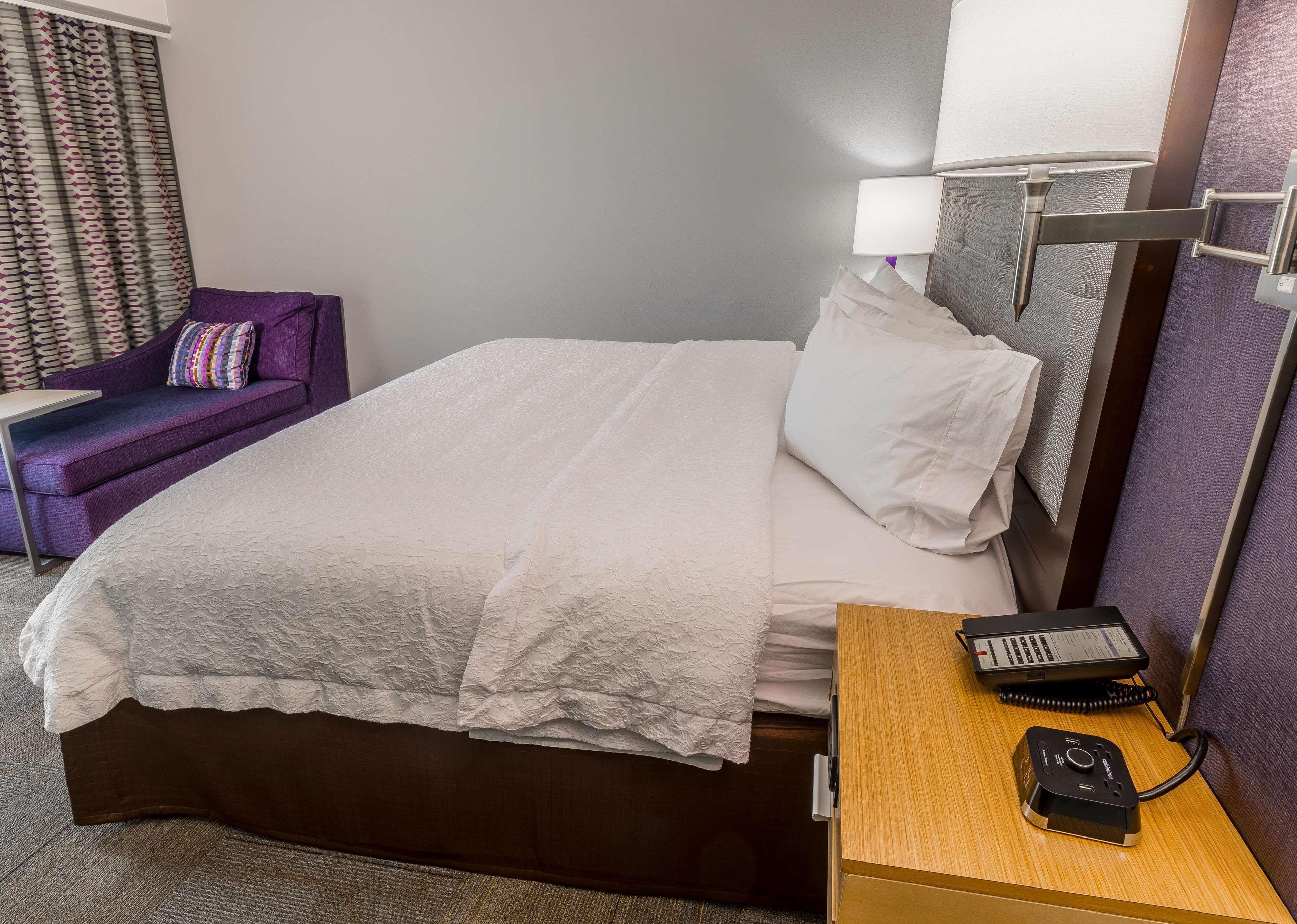 Hampton Inn & Suites Dublin Bagian luar foto