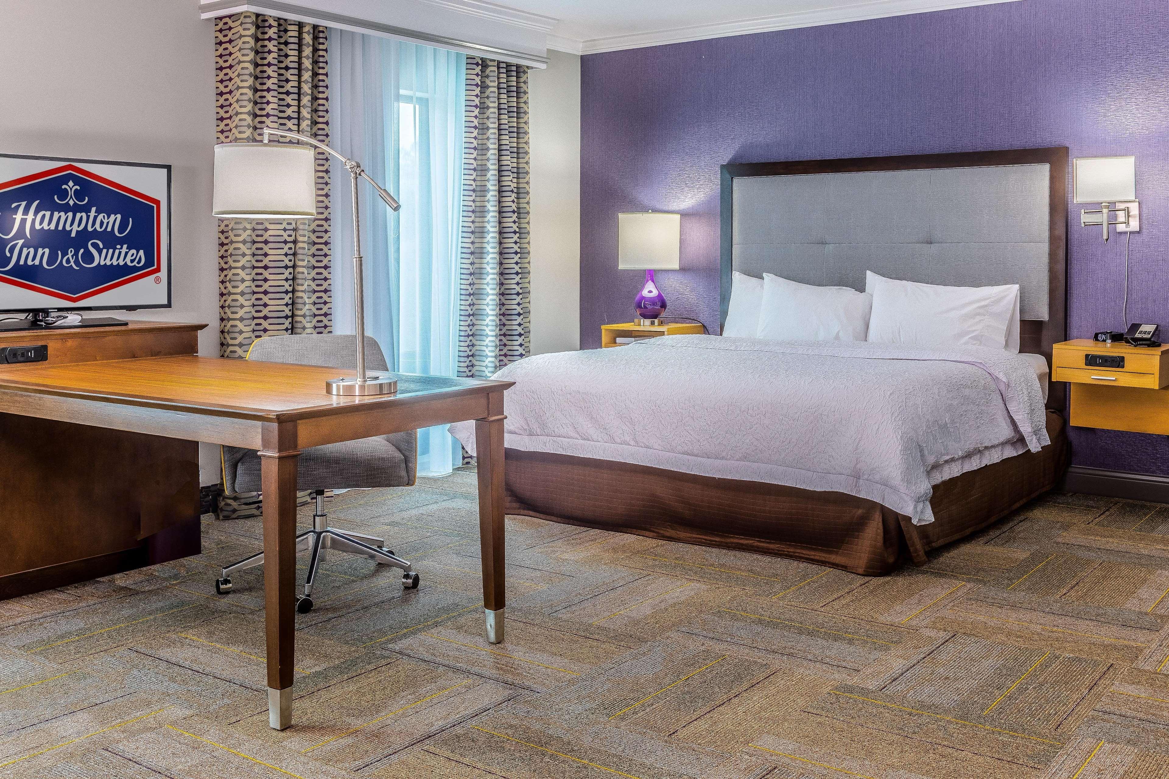 Hampton Inn & Suites Dublin Bagian luar foto