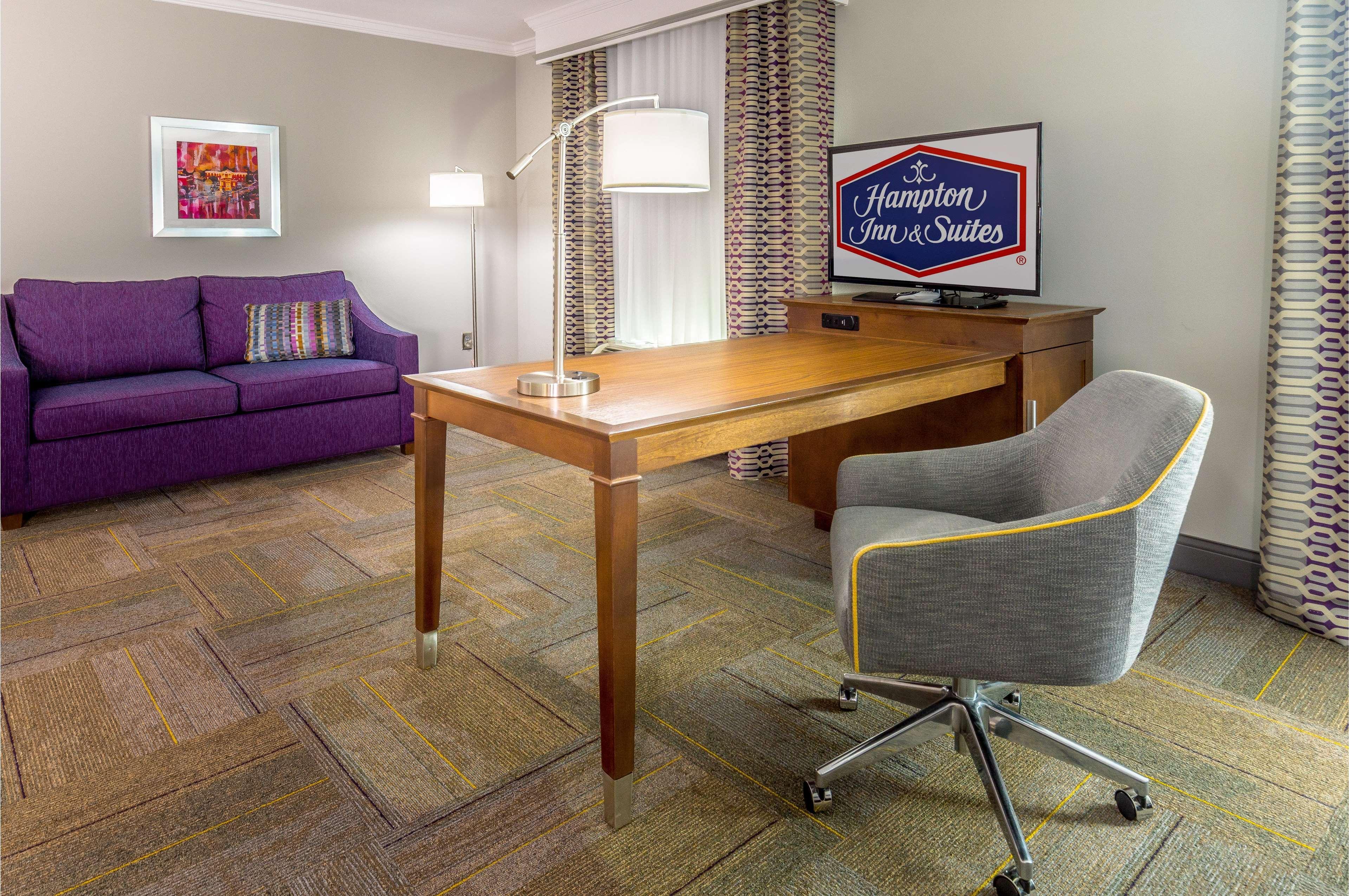 Hampton Inn & Suites Dublin Bagian luar foto