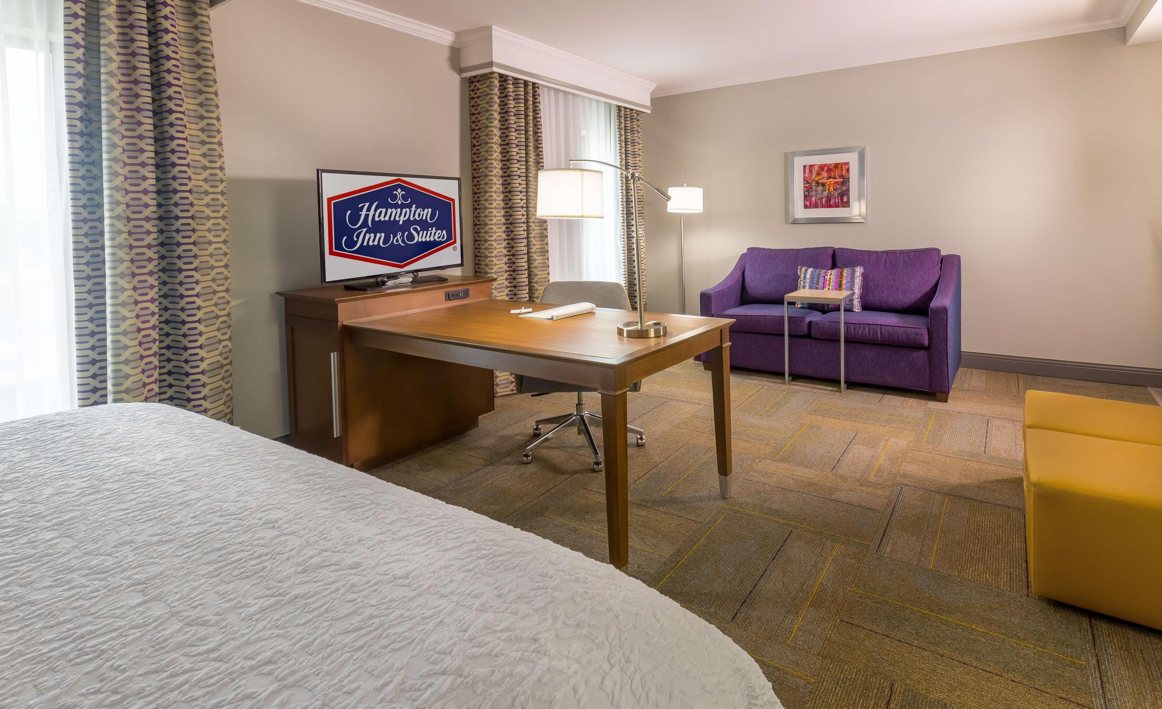 Hampton Inn & Suites Dublin Bagian luar foto
