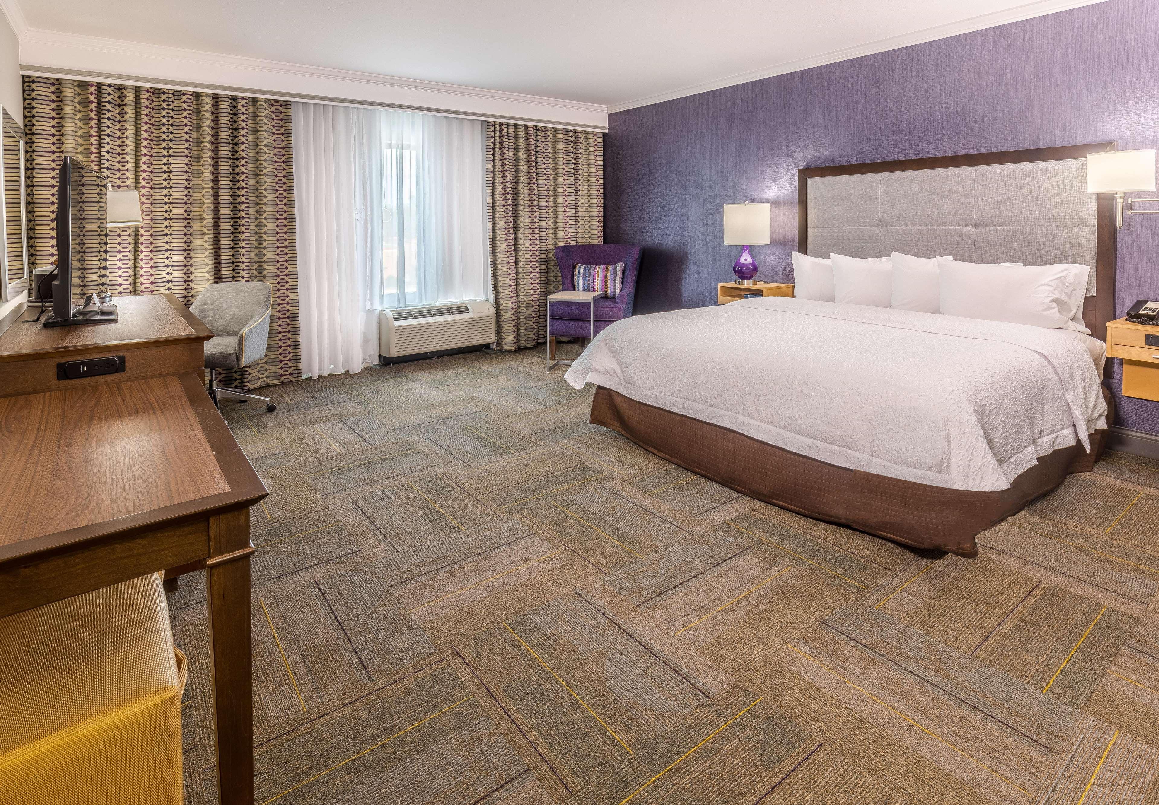 Hampton Inn & Suites Dublin Bagian luar foto