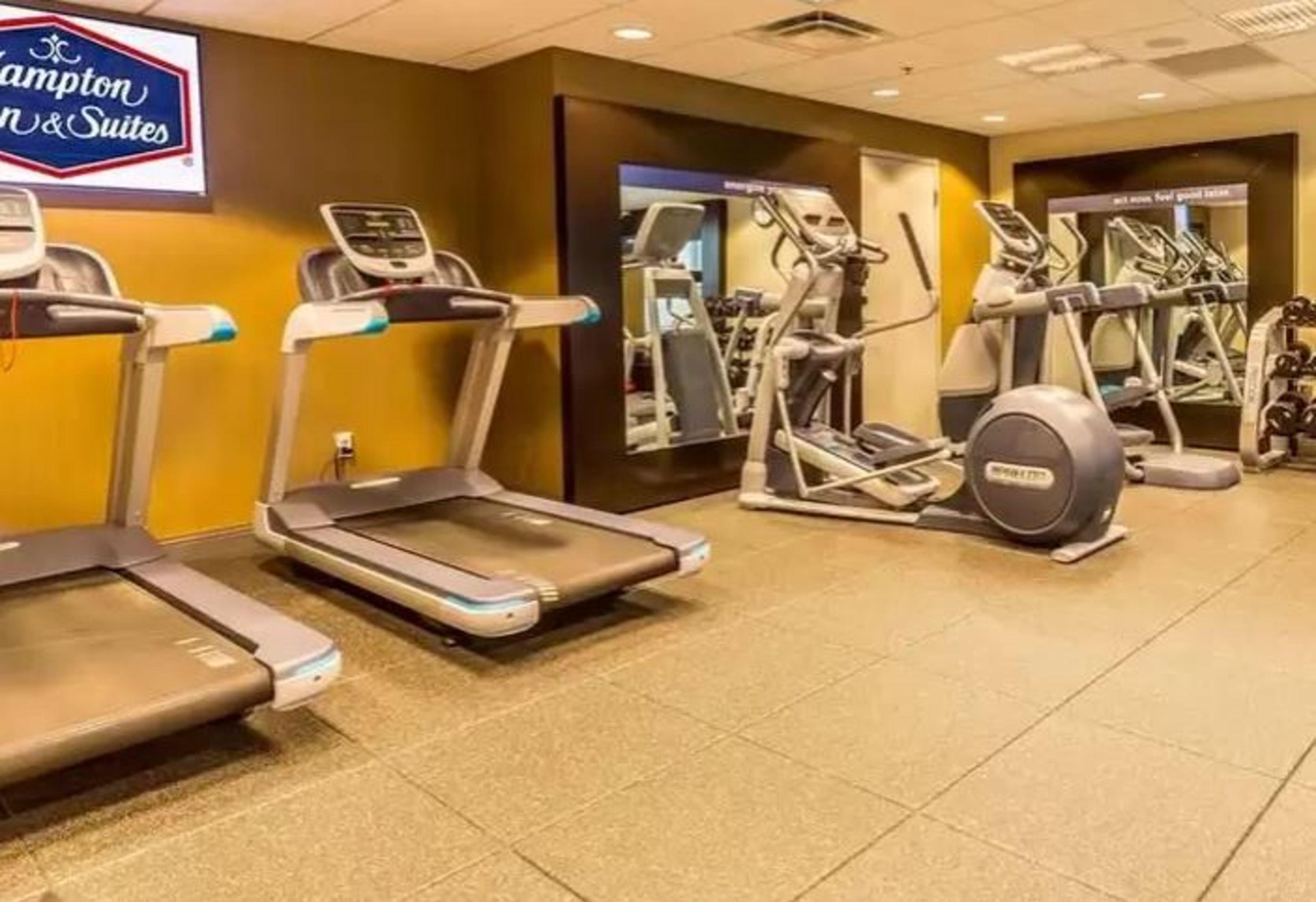 Hampton Inn & Suites Dublin Bagian luar foto